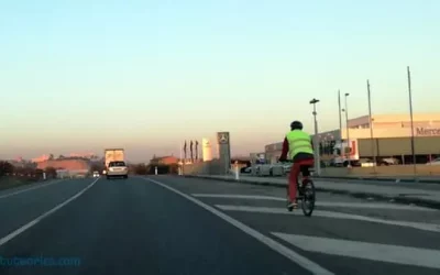Ciclista por cebreado minivideo