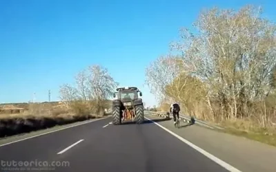 Adelantamiento de tractor agrícola a ciclista, minivideo o short