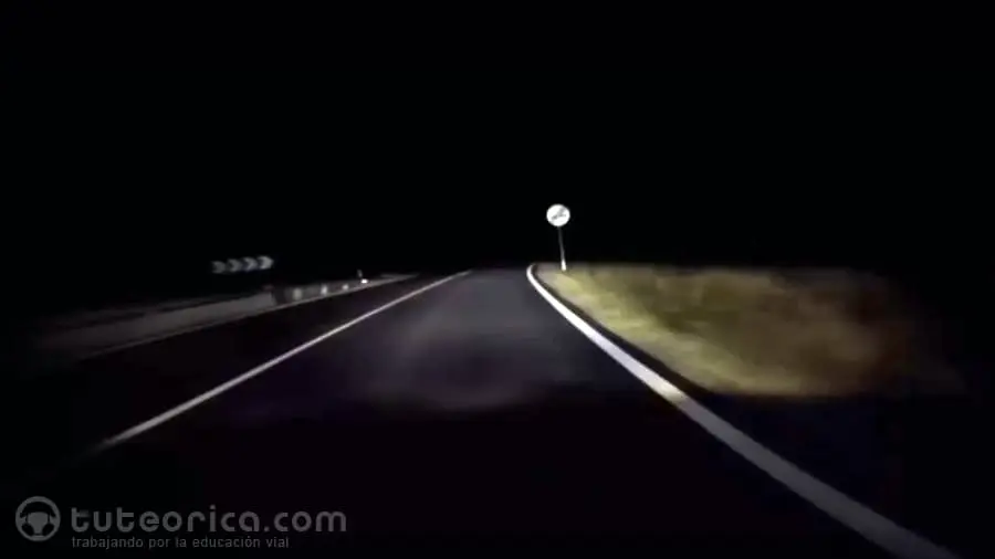 Tecnicas y consejos para conducir de noche