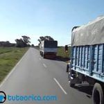 Adelantamiento a dos camiones a la vez en carretera convencional