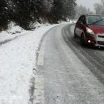 Vehículo por carretera nevada