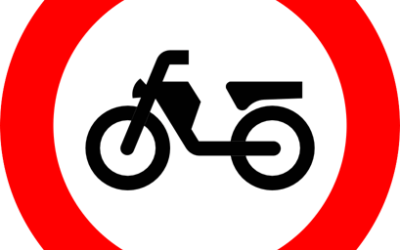 R105 Entrada prohibida ciclomotores, minivideo